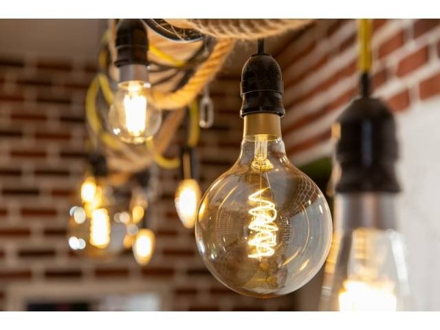 Lámpara LED Shelly Vintage G125 Wi-Fi E27 4W Dimmable
