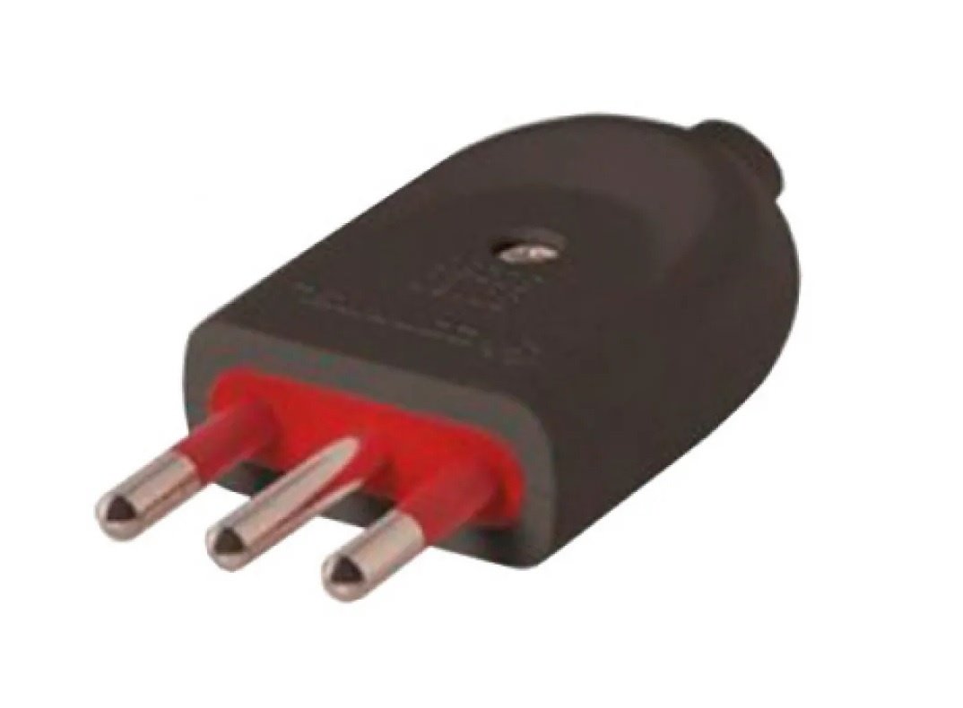 Adaptador Ficha 3L con Tierra Negro